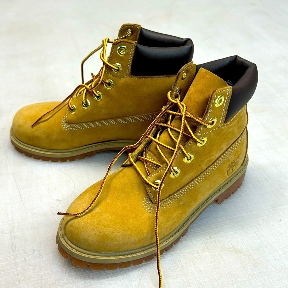 0824-08 Authentic Timberlands. Never Worn.